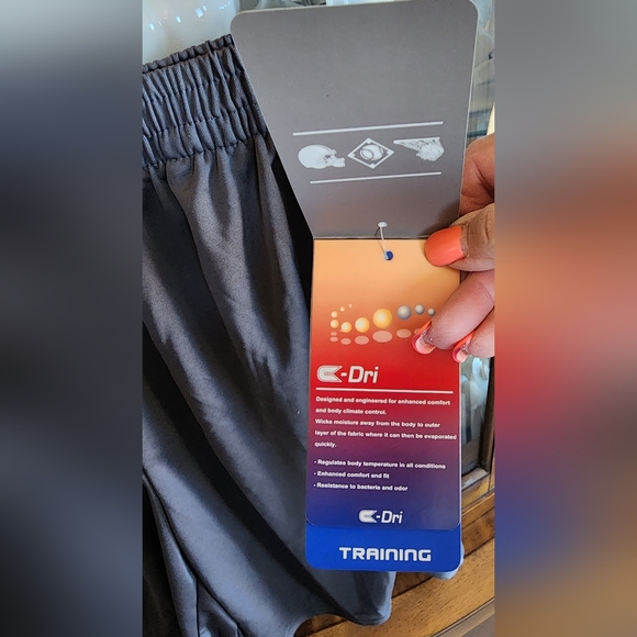 NWT Men's Athletic Shorts - Picture 7 of 8